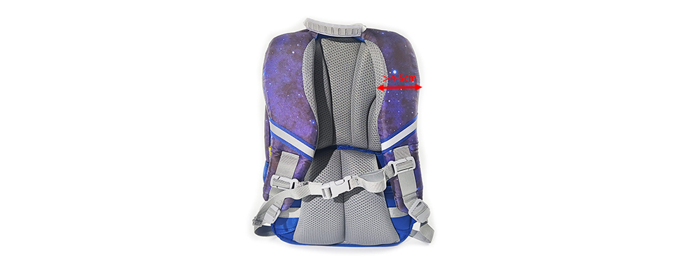 shoulder straps of schoolbag with a width of no less than 4-5 cm